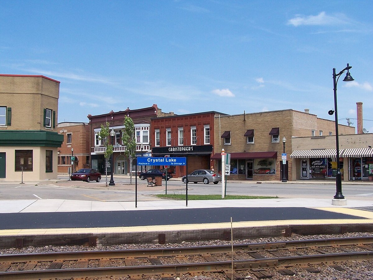 Lakewood Falls, IL - Crystal Lake, Illinois - Wikipedia